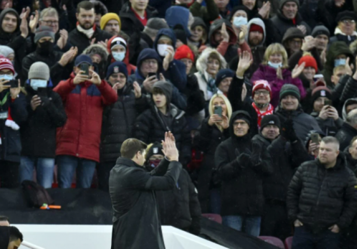 Festival emocija na Anfieldu: Gerrard je dočekan na poseban način