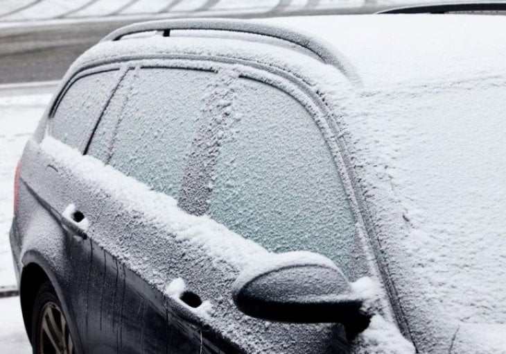 NAJBRŽI I NAJLAKŠI NAČIN DA ZAGRIJETE AUTO ZIMI: Čim sjednete za volan uradite 1 stvar i BIT ĆETE NAM ZAHVALNI