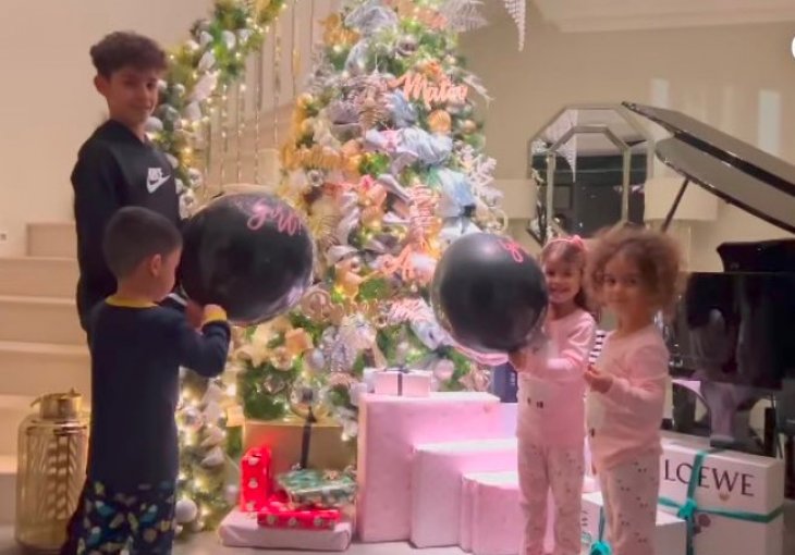 Dobit će blizance, A SAD OTKRILI I SPOL: Ronaldo i Georgina ne skidaju osmijeh sa lica, a tek da vidite reakciju djece (VIDEO)