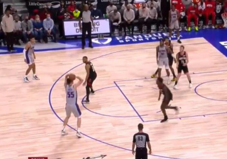 Luka Garza iskoristio minutažu u porazu Detroita i postigao devet poena (VIDEO)
