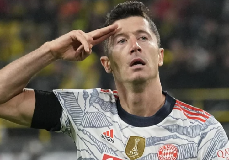 Mnogi su mislili da će trajati VJEČNO: Robert Lewandowski srušio REKORD STAR POLA VIJEKA!