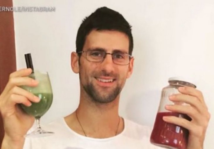 NOVAK ĐOKOVIĆ DO DETALJA OPISAO ŠTA JEDE: Meso i mlijeko ne konzumira, A EVO ŠTA PIJE UJUTRO