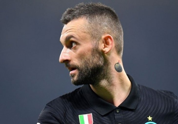 ITALIJANI TVRDE Brozović odbio ugovor karijere zbog druge ponude? Inter mu je postavio rok