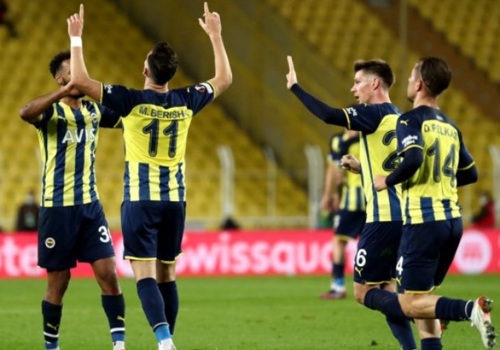 Fenerbahce uznemirio navijače i izbjegao jednu od najvećih blamaža u historiji kluba