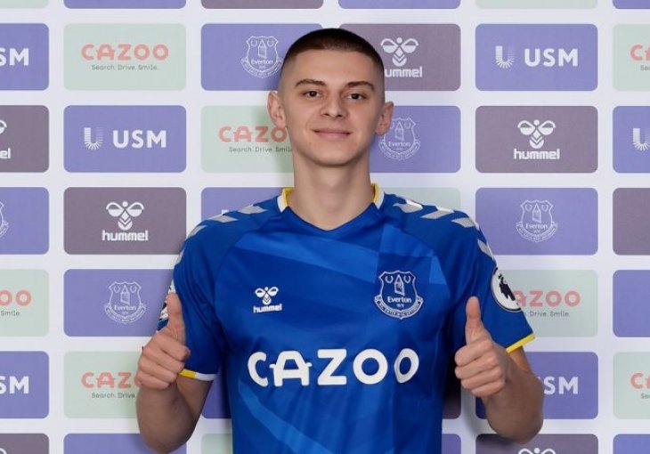 ZVANIČNO POTVRĐENO: Everton doveo mladog defanzivca
