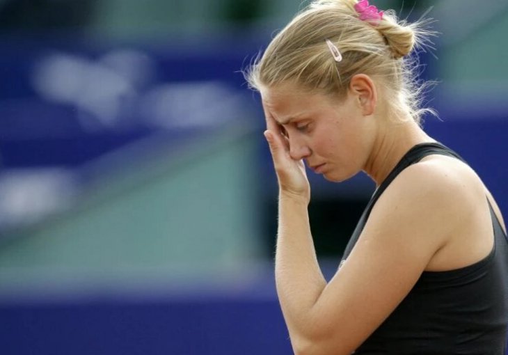 JELENA DOKIĆ SE POJAVILA NA AUSTRALIJAN OPENU, NIKO JE NIJE PREPOZNAO: Šokantan IZGLED nekada najljepše teniserke, bolest je uzela DANAK (FOTO)