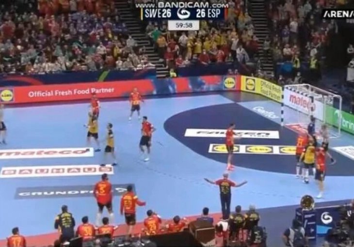 Pogledajte LUDNICU kakva se ne pamti, a reakcija komentatora je rekla baš sve (VIDEO)