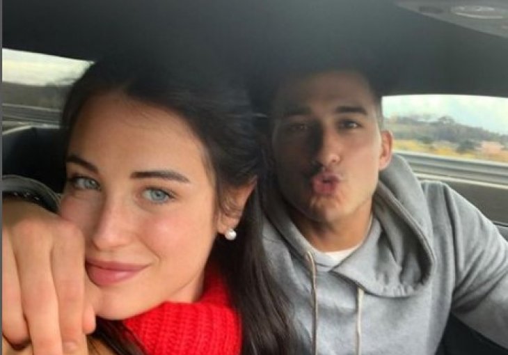 Reprezentativac Argentine objavio fotografiju na kojoj je nag u ljubavnoj poruci na Instagramu