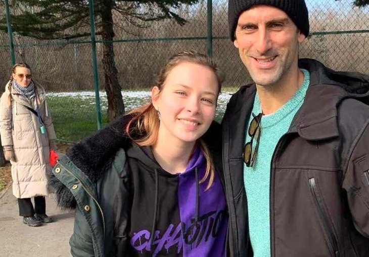 NOVAK ĐOKOVIĆ SA SUPRUGOM IZNENADIO PROLAZNIKE NA ADI: Mnoge oduševio Jelenin potez FOTO
