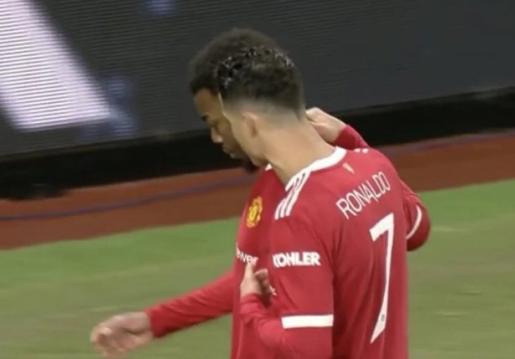 Očekivalo se da će Ronaldo biti frustriran nakon blamaže Uniteda, a on oduševio potezom