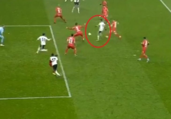 Pjanić veliki tragičar Bešiktaša: Prvo je promašio ogromnu priliku, a onda napravio glupost karijere