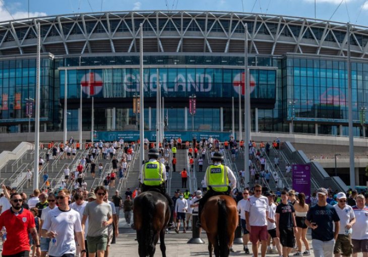Velika Britanija i Irska odustale od Mundijala, žele organizaciju Eura