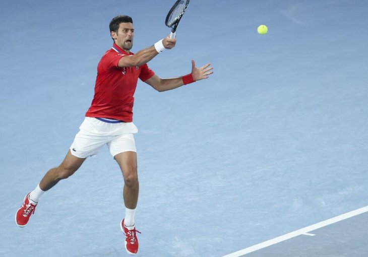 NOVAK ULJEPŠAO DAN JEDNOM DJEČAKU! Prizor sa jezera ODUŠEVIO Srbiju: Veliki šampion i još veći čovjek! FOTO