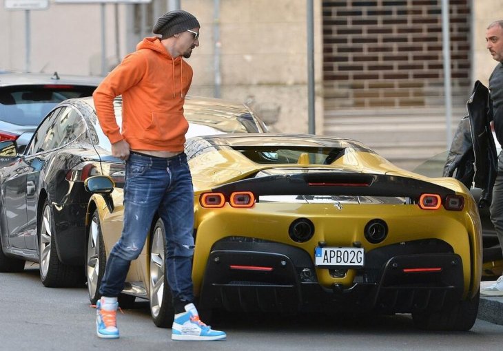 ZLATAN PROVOZAO ZLATNI FERRARI: Cijeli Milano gledao u ZVIJER koja PAPRENO KOŠTA, a u svijetu postoji još 499 primjeraka (FOTO)
