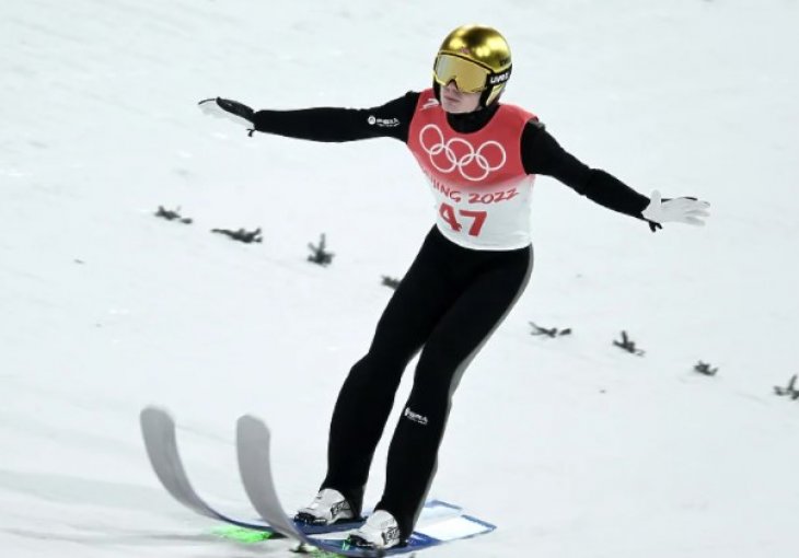 Lindvik spriječio drugo olimpijsko zlato Kobayashija i pobijedio na velikoj skakaonici