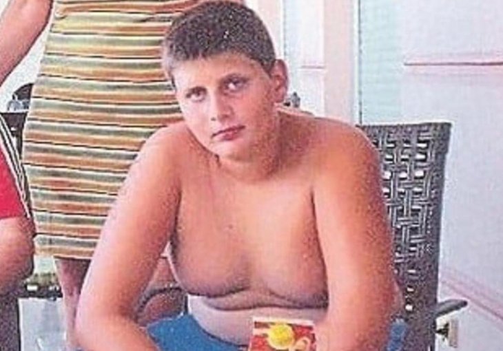 MOŽETE LI PREPOZNATI OVOG DJEČAKA? Teško je povjerovati da danas žari i pali sportskim terenima