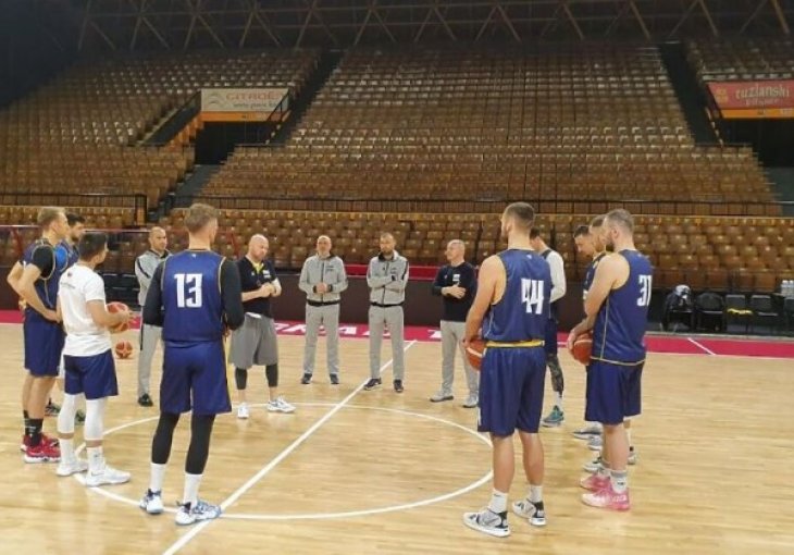 Košarkaši BiH obavili prvi trening u Mejdanu uoči duela s Litvancima