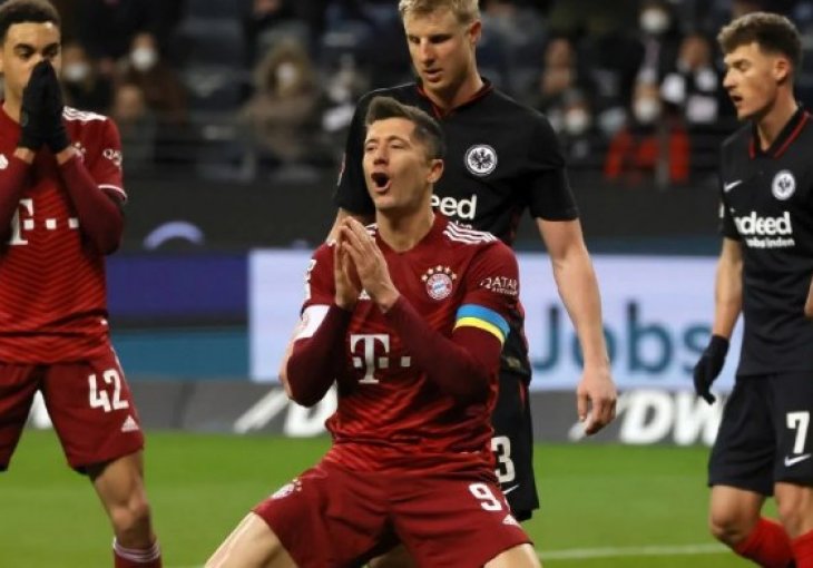 Lewandowski nosio kapitensku traku u bojama Ukrajine, pa se oglasio na Instagramu