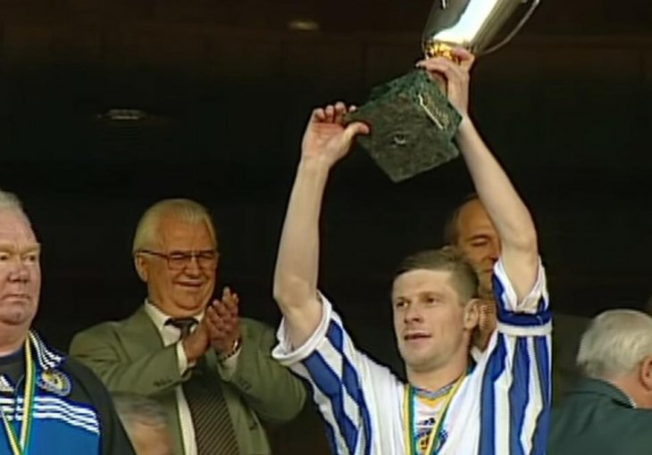 ŽELI DA BRANI SVOJU ZEMLJU Bivši igrač Arsenala prekida trenersku karijeru da bi se borio u RATU!
