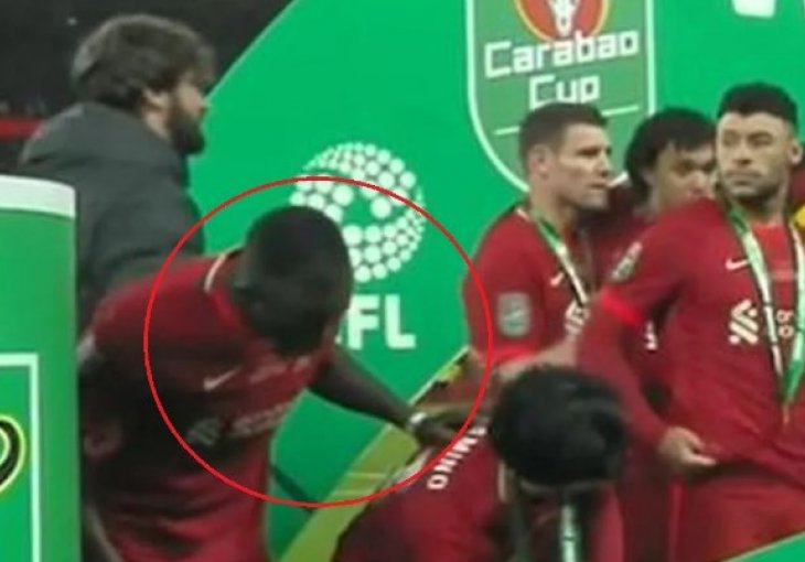 Japanac ispoštovao Manea i njegov muslimanski propis usred Liverpoolove proslave