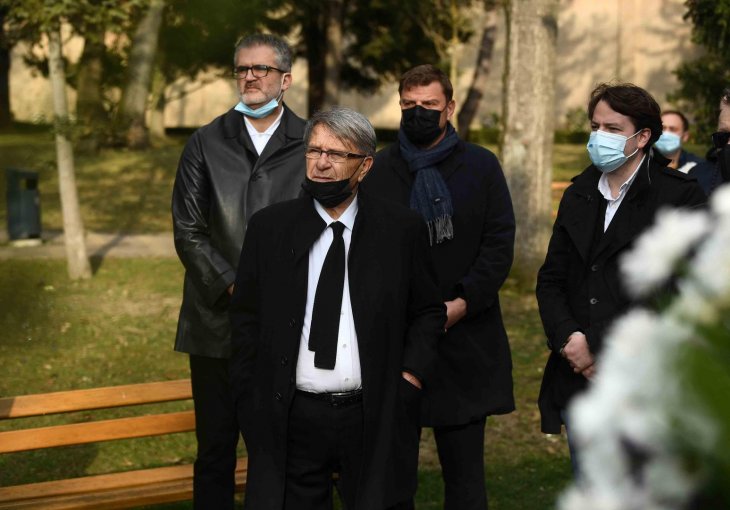 Ćiro rasplakao sve emotivnom objavom: Kao da sam sina izgubio...