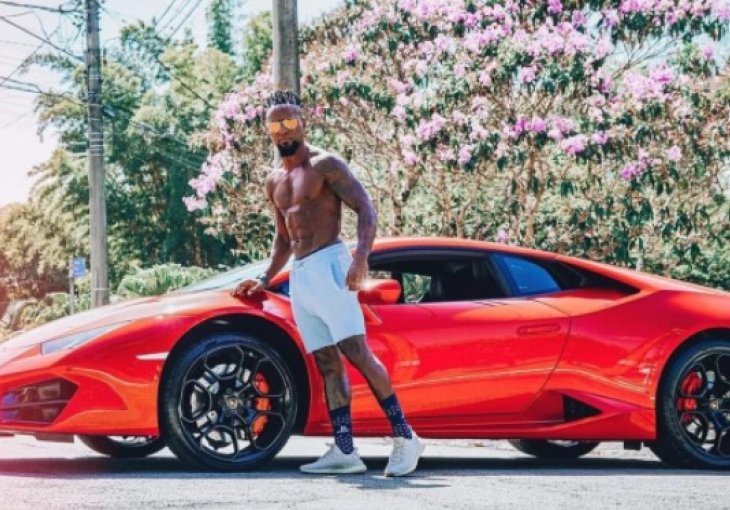 Brazilska legenda ima 47 godina i spreman je obući dres Cityja: 