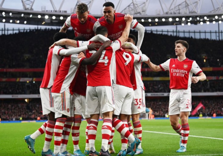 ARSENAL IGRA KAO PREPOROĐEN Topnici jure ka Ligi prvaka, pale su i Lisice