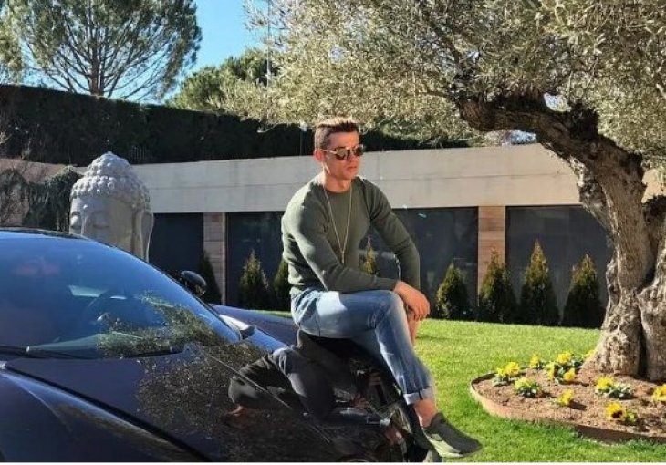 Zabio hat-trick, pa se počastio novim automobilom: Ronaldo pokazao zvijer od 200.000 funti