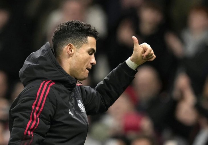 RONALDO ODLUČAN OVOG LJETA DA NAPUSTI OLD TRAFFORD Silno želi igrati u Ligi prvaka, a ako ga odbije Real ima plan B koji je SENZACIONALAN