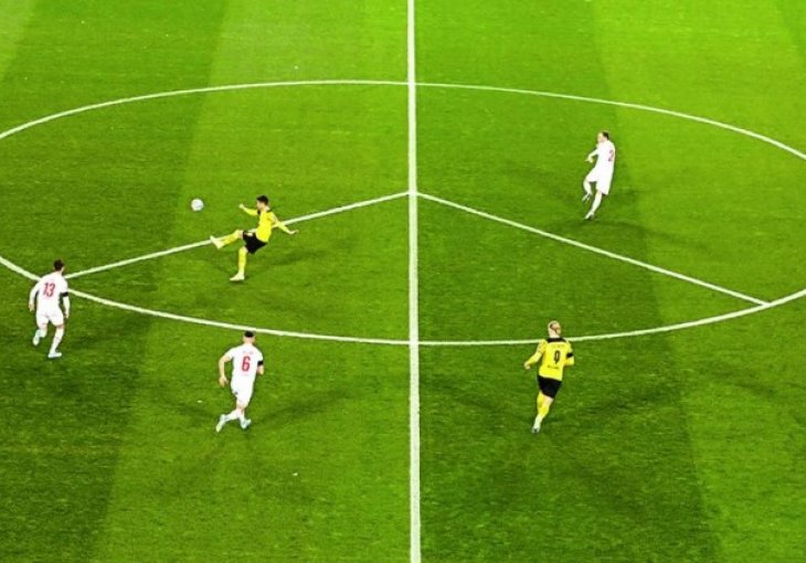 RAZLOG JE ODUŠEVIO NAVIJAČE: Na utakmici Bundeslige promijenjene oznake fudbalskog terena