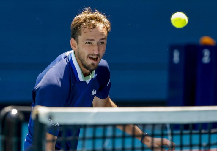 MEDVEDEV VRLO BLIZU OD SKIDANJA ĐOKOVIĆA S PRVOG MJESTA ATP LISTE: Ruski teniser briljira u Majamiju, ništa više nije u Noletovim rukama
