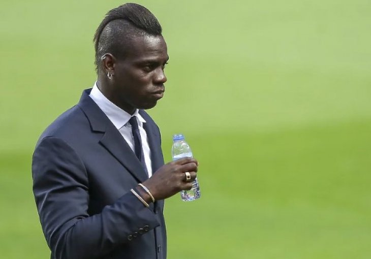 Balotelli pokazao brojne tetovaže koje ima na licu i podijelio javnost: Jedna posebno privlači pažnju