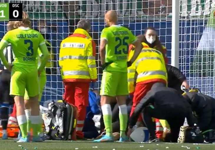 Igrač ostao ležati nakon teškog sudara glavama. Publika je utihnula MOMENTALNO