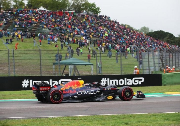 Verstappen najbrži u kvalifikacijama za sprint utrku u Imoli, katastrofa Mercedesa