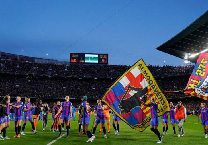 FUDBALERKE BARSELONE OBORILE SVJETSKI REKORD - EVO KOLIKO JE LJUDI BILO NA STADIONU: O ovome Xavi i fudbaleri maštaju!