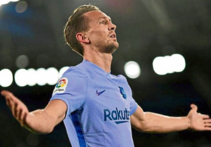 DA NE POVJERUJEŠ! De Jong je ove godine Barçu spašavao blamaže, a Xavi mu je saopćio katastrofalne vijesti