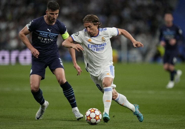 LUDNICA! PONOĆNA OBJAVA LUKE MODRIĆA NAPRAVILA DAR-MAR: Navijači ostavljaju SVAKAKVE KOMENTARE