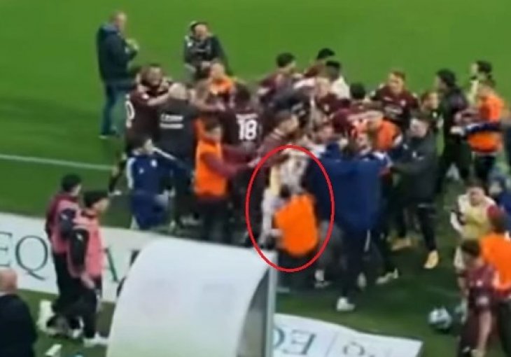 Žestoka tuča u kojoj se ne biraju sredstava: Nezapamćeni trenutak ludila Francka Riberyja