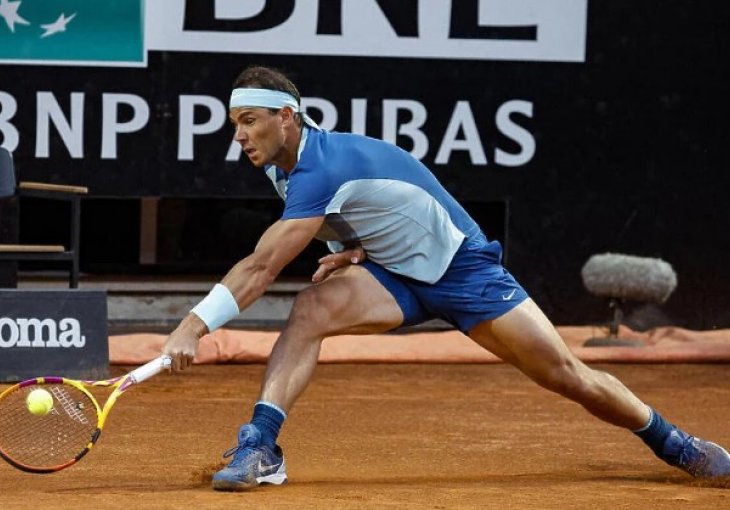 Nadal šokantno poražen u Rimu nakon preokreta, u trećem setu je zabrinuo navijače