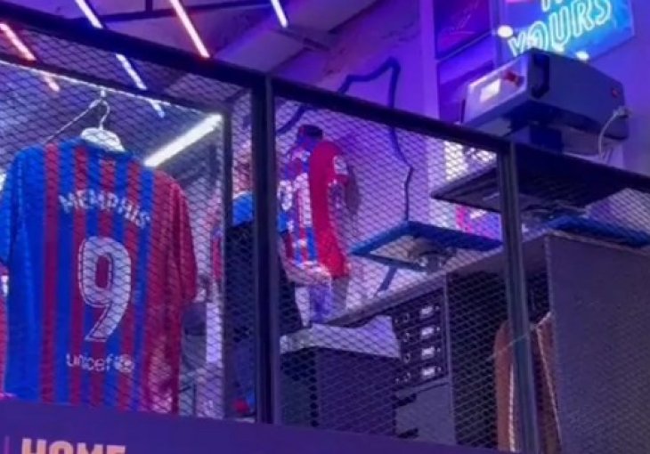KAKAV POTEZ UPRAVE KLUBA: U Barceloni se danas štampao dres s velikim prezimenom, LEWA STIŽE - VIŠE NEMA DILEME!