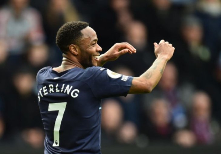 Sterling ima tek 27 godina, a svi se iznenade kada čuju koliko ima djece