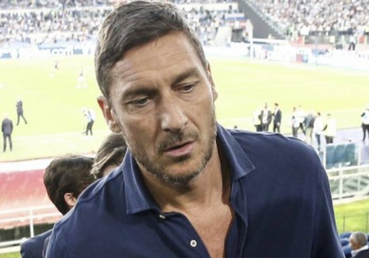 LEGENDARNI TOTTI POKUŠAVA DOVESTI VELIKU ZVIJEZDU U ROMU: Odmah bi mu dao svoj dres s brojem 10…