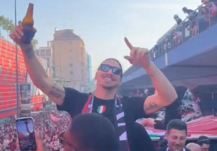 Zlatan pleše, masa okolo kliče: Napadač dobro raspoložen