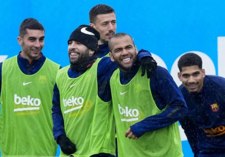Barca iskusnom igraču ponudila ugovor kakav niko nije imao: Ispuniće mu se velika želja, objavljena i tajna klauzula