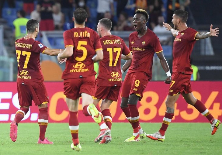 BOMBETINA I TO KAKVA Jedan od najboljih igrača Rome seli u redove velikog rivala? 