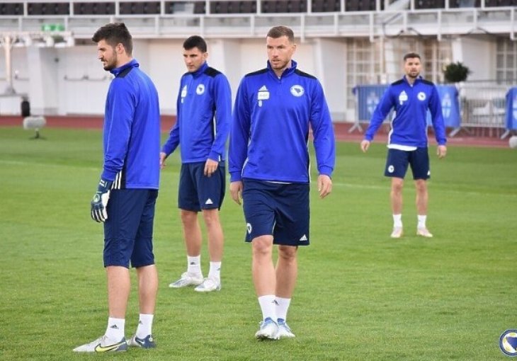 Petev izabrao 25 nogometaša za Finsku, na tribine poslao petoricu