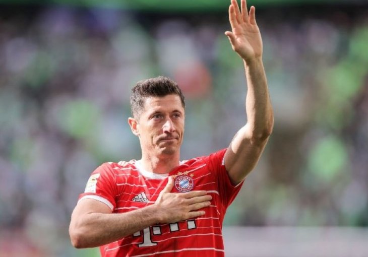 Lewandowski koristi bizarno pravilo da ode, a iz Bayerna su bijesni: 
