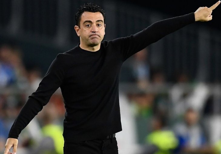 Xavi ga je gurnuo u vatru ove sezone, a Barcelona sada prodala