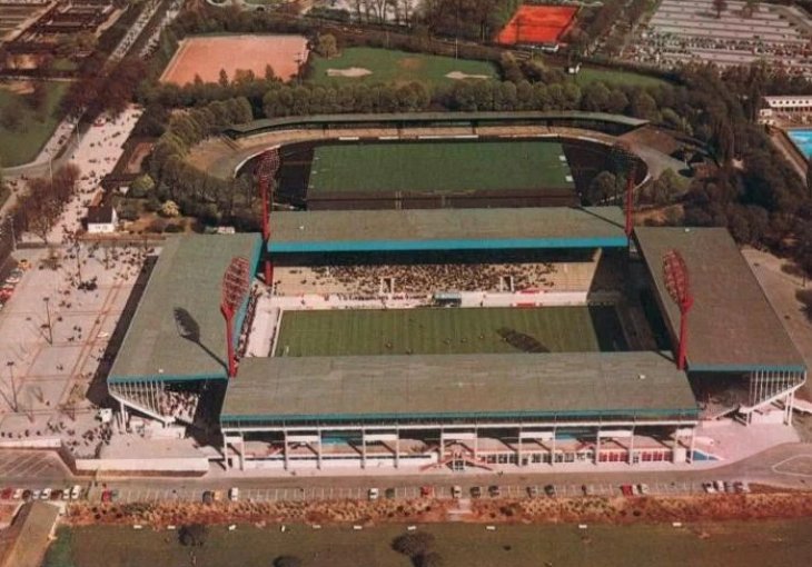 ZNATE GA APSOLUTNO SVI, ALI HOĆETE LI GA I PREPOZNATI OVAKVOG?Stadion s fotografije se u međuvremenu razvio u jedan od najpoznatijih na svijetu