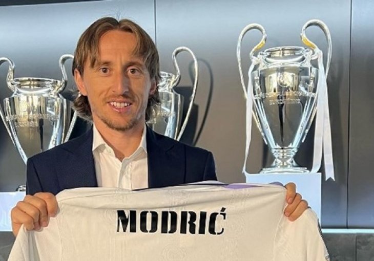 Modrić nakon produženja ugovora: Nastavljam igrati za najbolji klub na svijetu